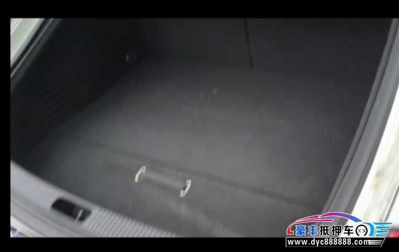 13年奥迪TT轿车抵押车出售