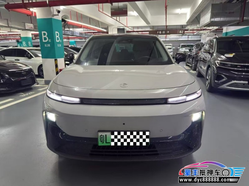 26年零跑B10轿车抵押车出售