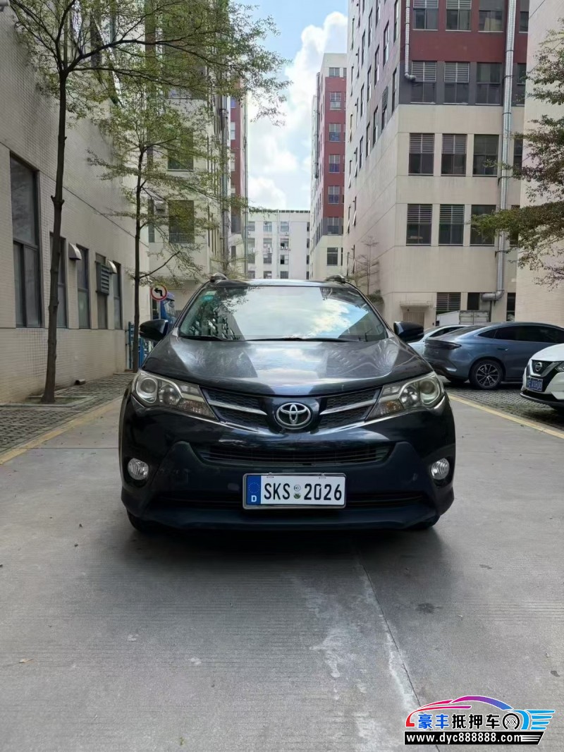 抵押车出售16年丰田RAV4轿车