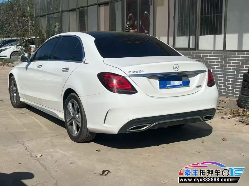 19年奔驰C轿车抵押车出售