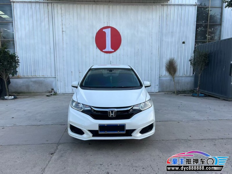 抵押车出售18年本田飞度轿车