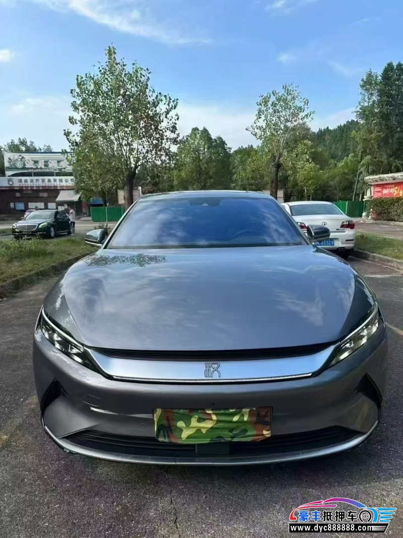 抵押车出售23年比亚迪汉轿车