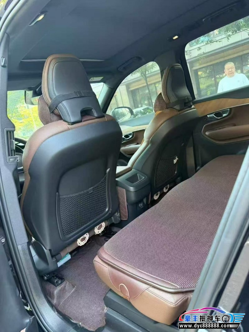 24年沃尔沃XC90轿车抵押车出售