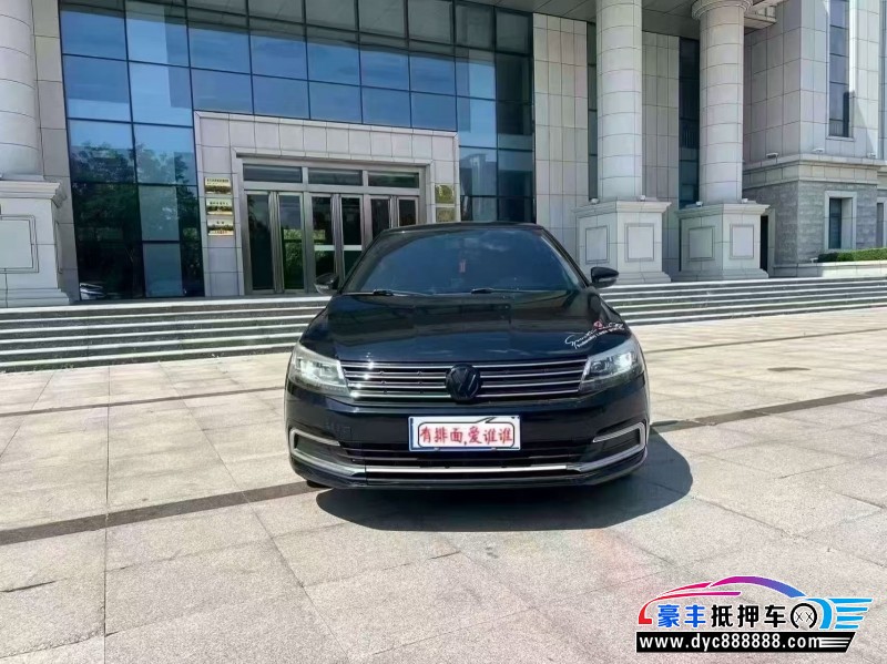抵押车出售18年大众朗逸轿车
