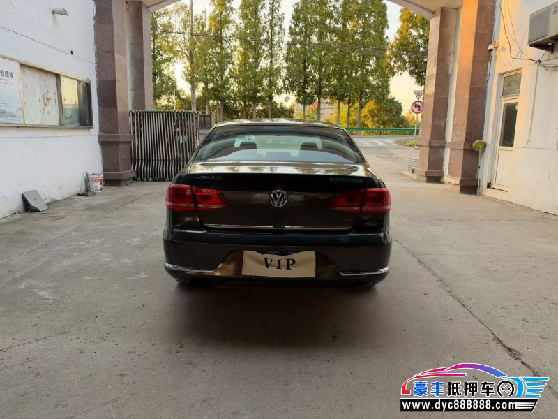14年大众迈腾轿车抵押车出售