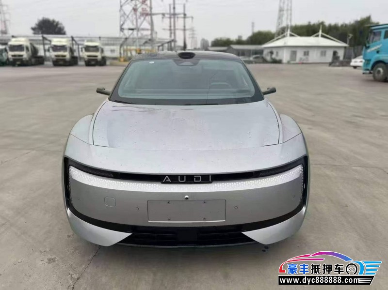 抵押车出售26年奥迪E5轿车