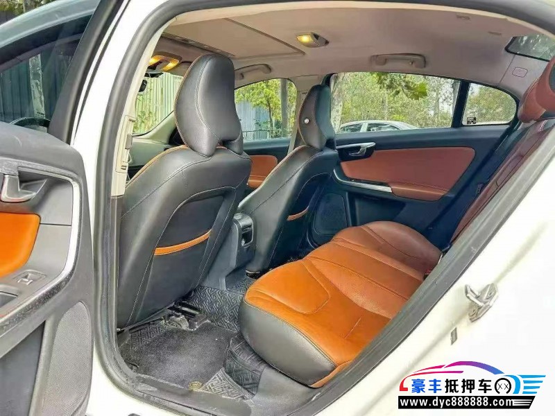20年沃尔沃S60轿车抵押车出售