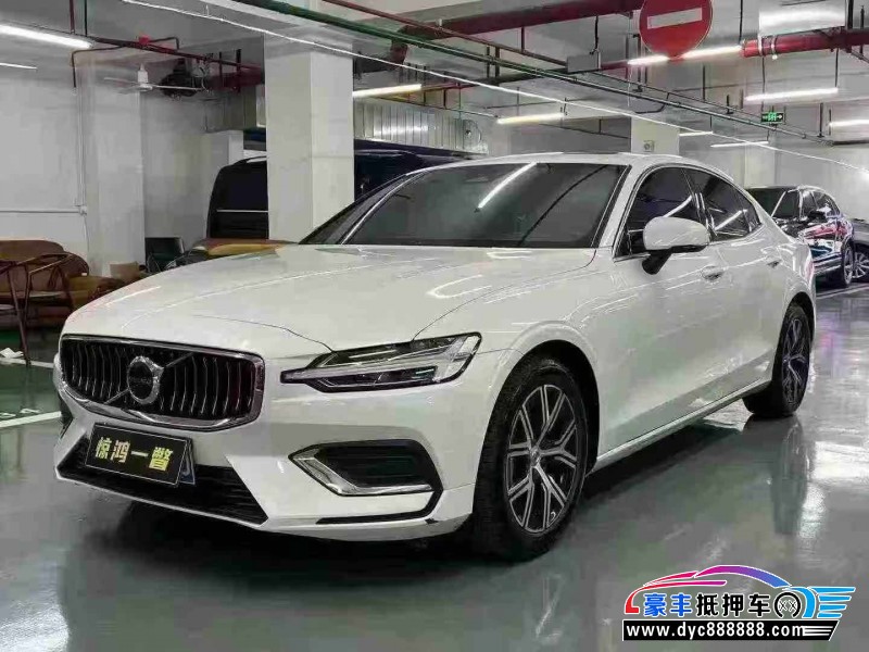 24年沃尔沃S60轿车抵押车出售
