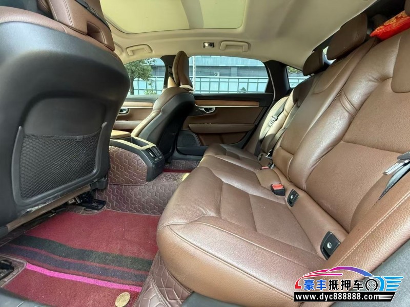 19年沃尔沃S90轿车抵押车出售