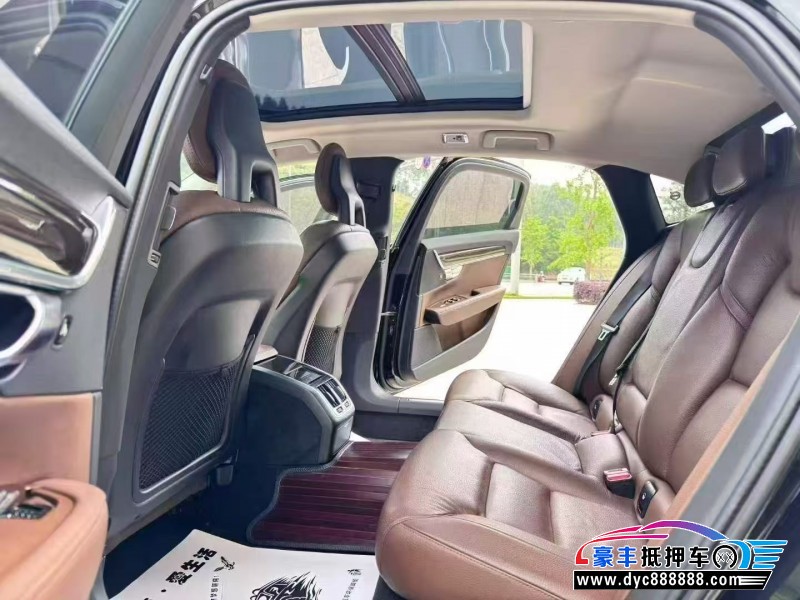17年沃尔沃S90轿车抵押车出售