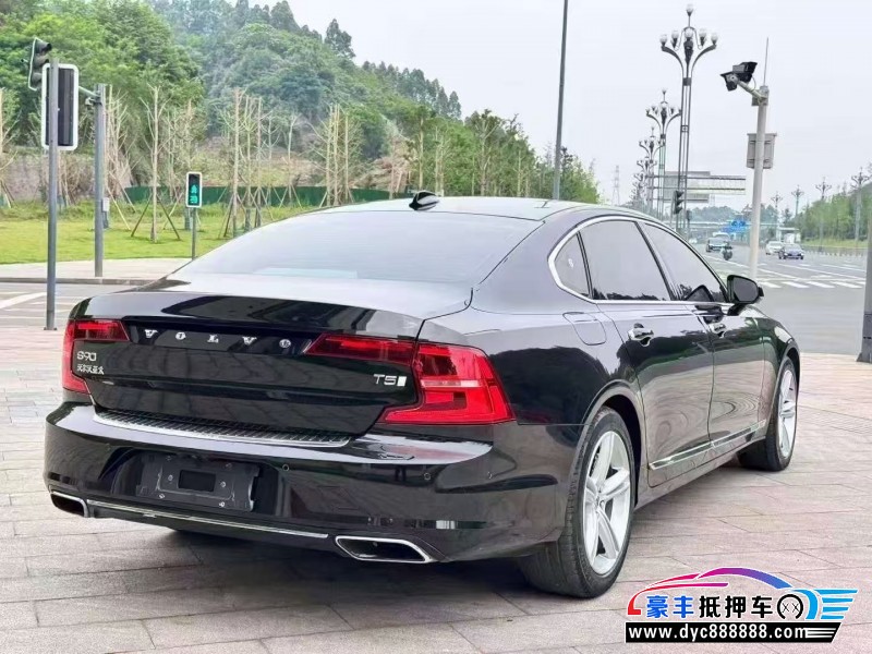 17年沃尔沃S90轿车抵押车出售