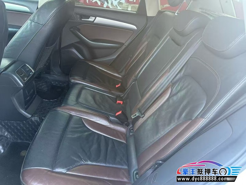 19年奥迪Q5轿车抵押车出售
