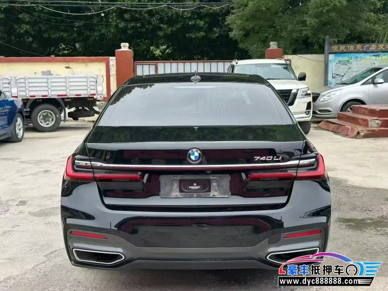 20年宝马7系轿车抵押车出售