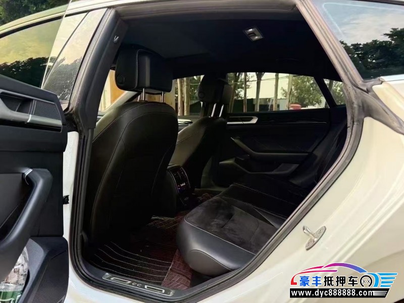22年大众CC轿车抵押车出售
