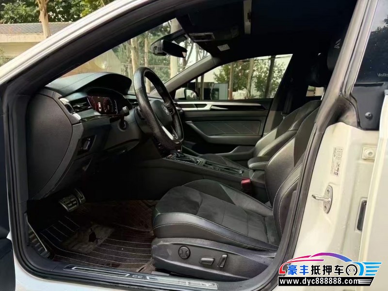 22年大众CC轿车抵押车出售