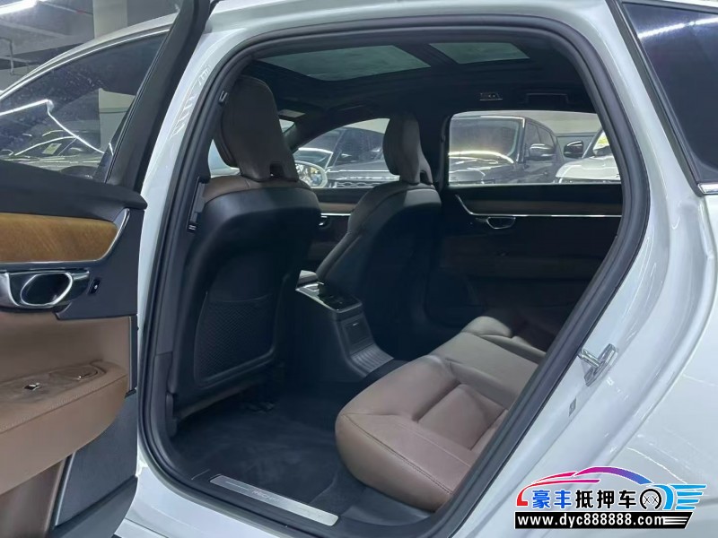 21年沃尔沃S90轿车抵押车出售