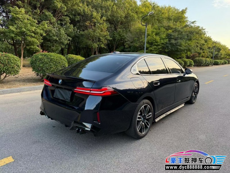 24年宝马5系轿车抵押车出售