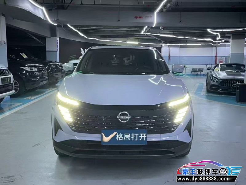 抵押车出售25年日产逍客轿车