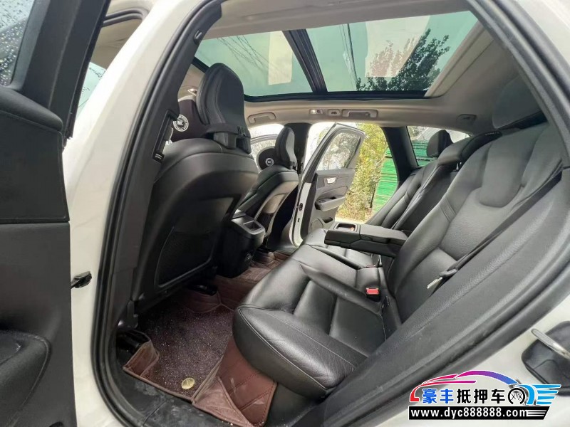 20年沃尔沃XC60轿车抵押车出售