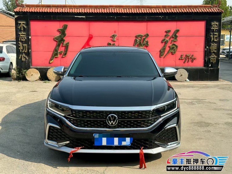 抵押车出售24年大众帕萨特轿车