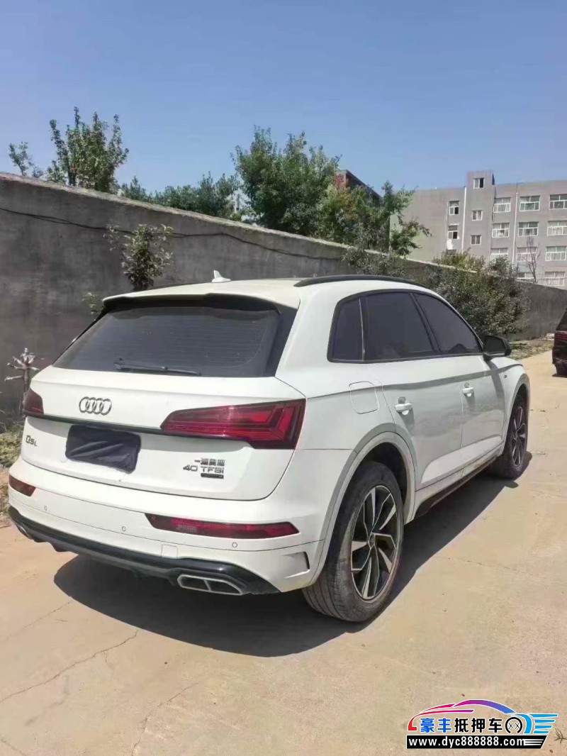 24年奥迪Q5轿车抵押车出售