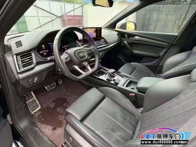 24年奥迪Q5轿车抵押车出售
