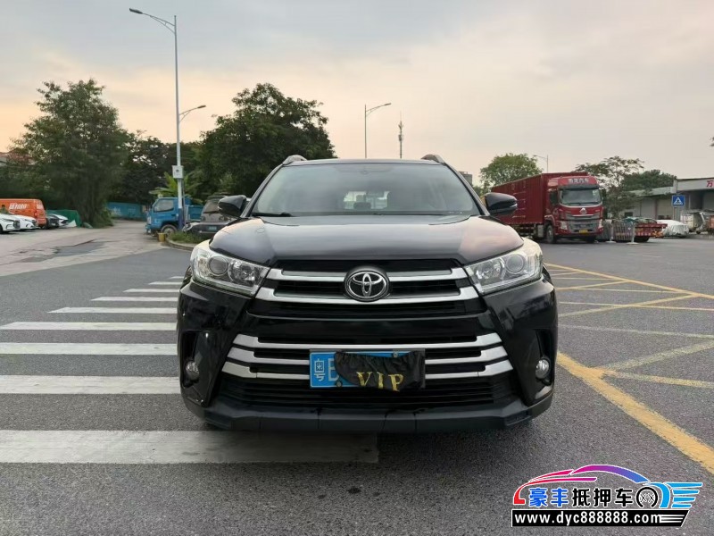 抵押车出售20年丰田汉兰达轿车