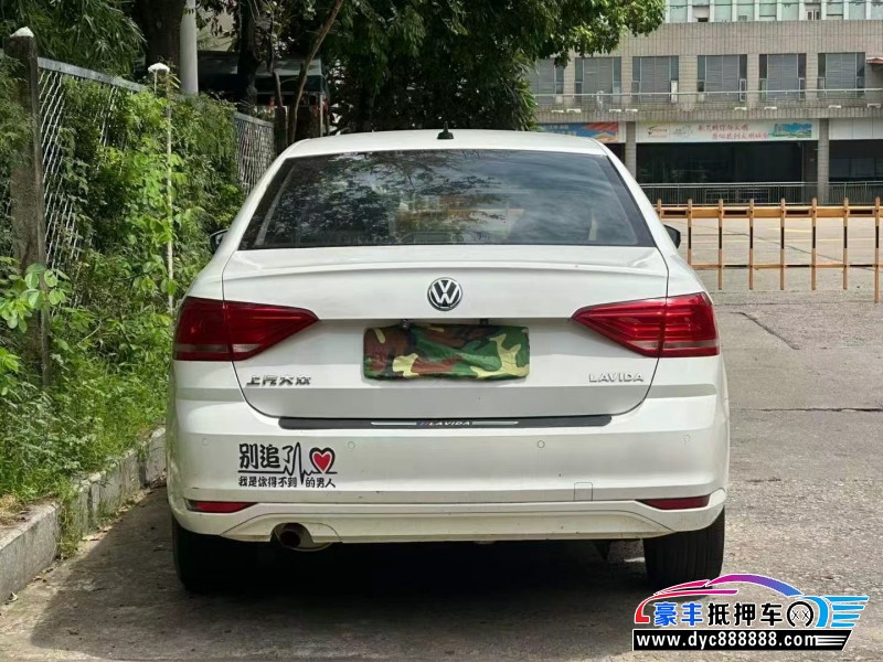 18年大众朗逸轿车抵押车出售