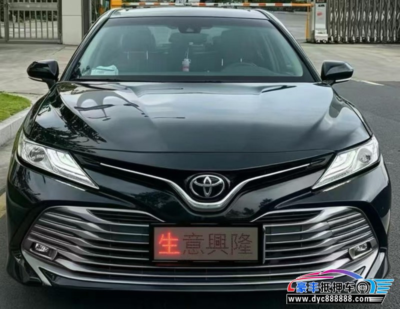 抵押车出售20年丰田凯美瑞轿车