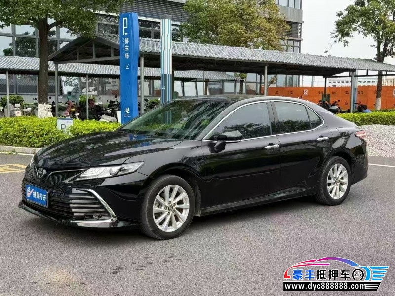 22年丰田凯美瑞轿车抵押车出售