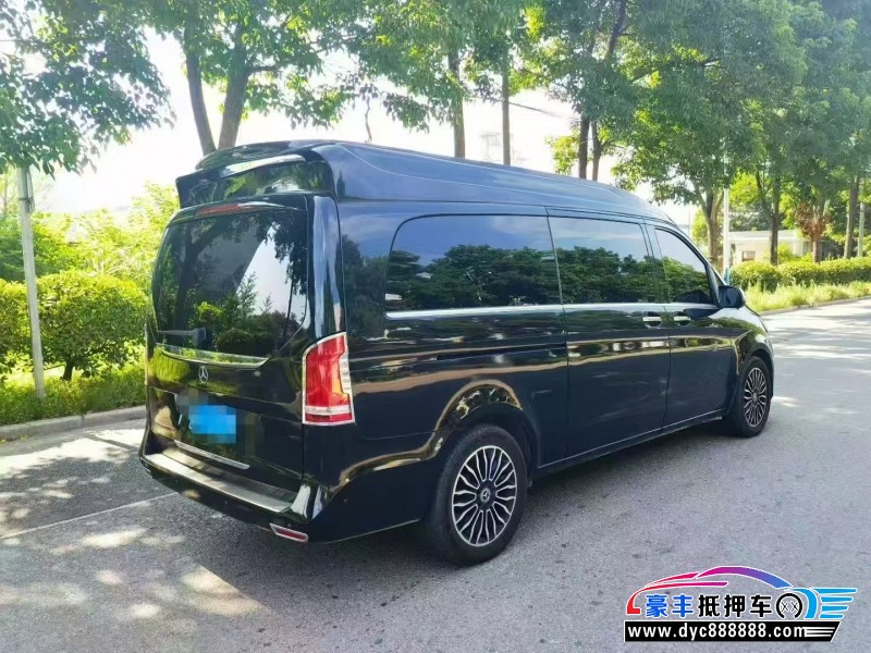 19年奔驰V轿车抵押车出售