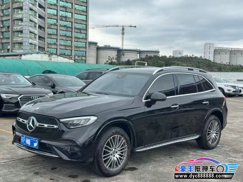 25年奔驰GLC轿车抵押车出售