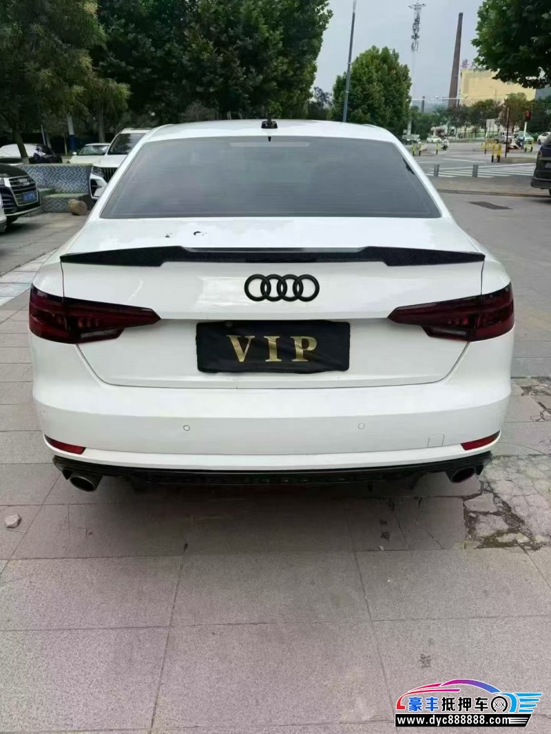18年奥迪A4L轿车抵押车出售