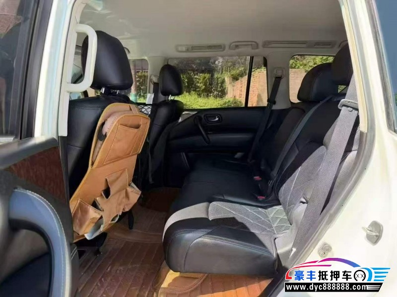 17年日产途乐轿车抵押车出售