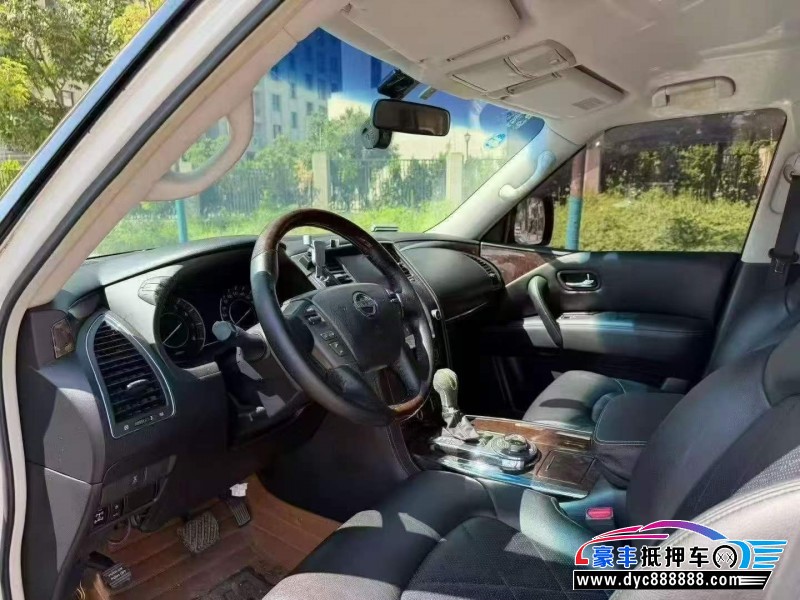 17年日产途乐轿车抵押车出售