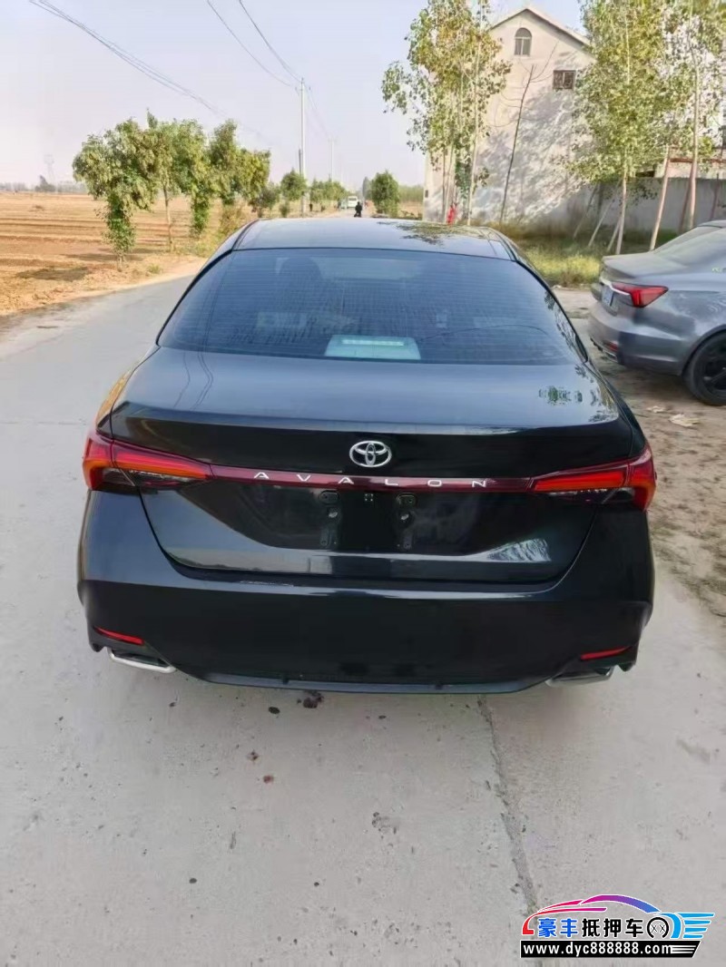 20年丰田亚洲龙轿车抵押车出售