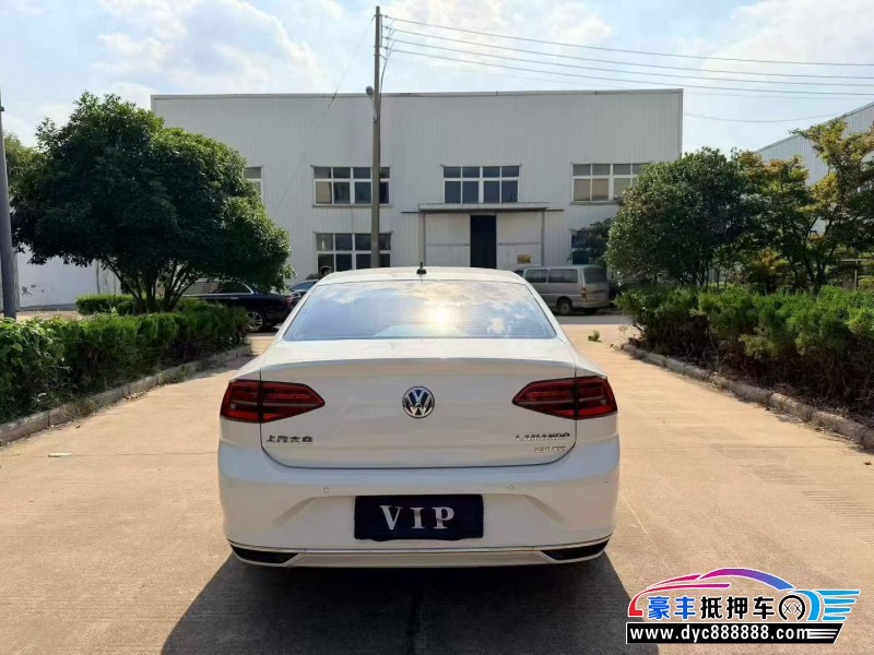 22年大众凌渡轿车抵押车出售