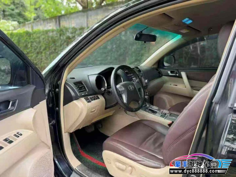 13年丰田汉兰达轿车抵押车出售