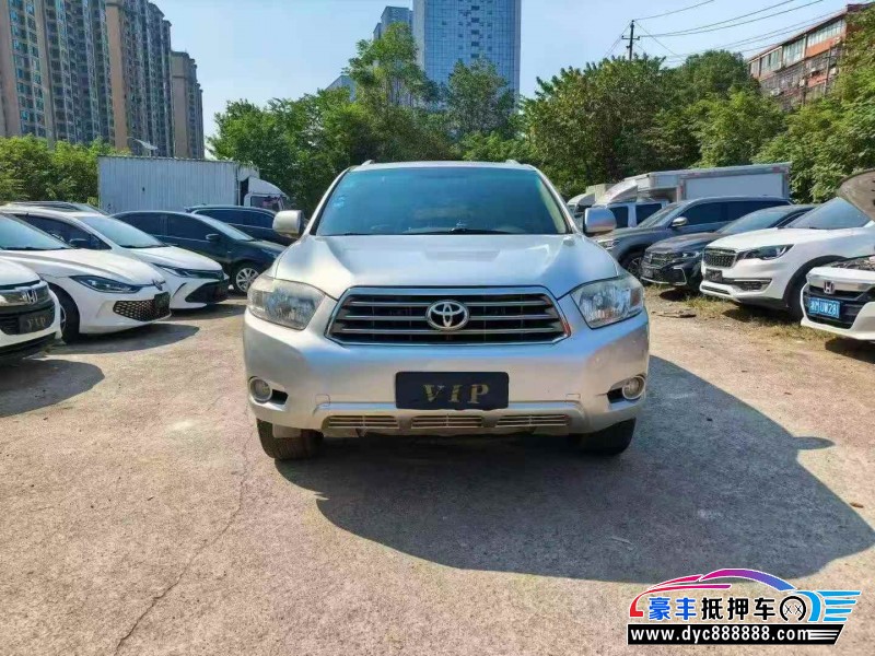 抵押车出售10年丰田汉兰达轿车