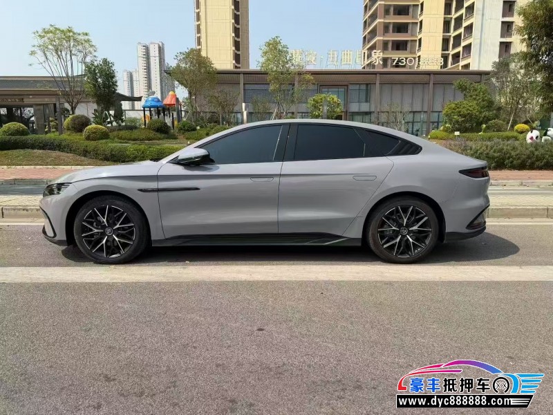 25年比亚迪汉轿车抵押车出售