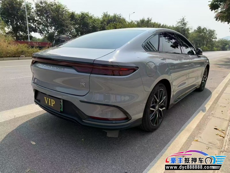 25年比亚迪汉轿车抵押车出售