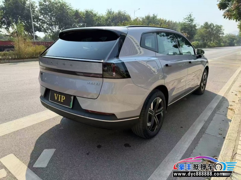 25年沃尔沃XC70轿车抵押车出售