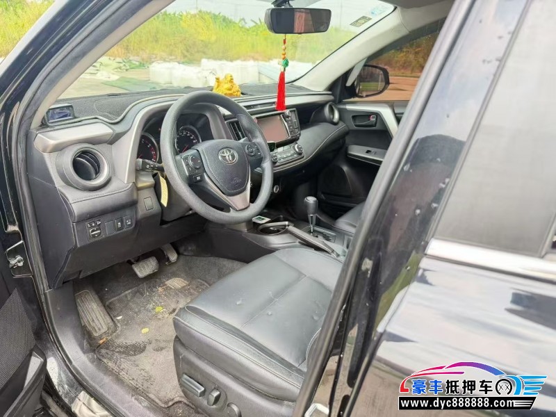 19年丰田RAV4轿车抵押车出售