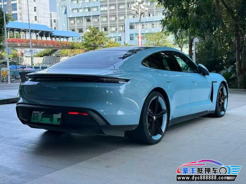 21年保时捷TaYcan轿车抵押车出售