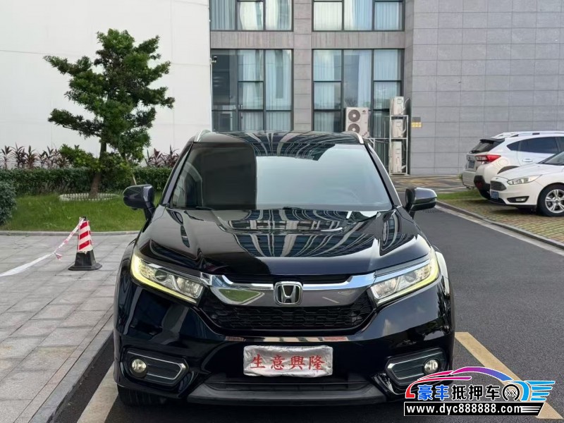 抵押车出售18年本田冠道轿车