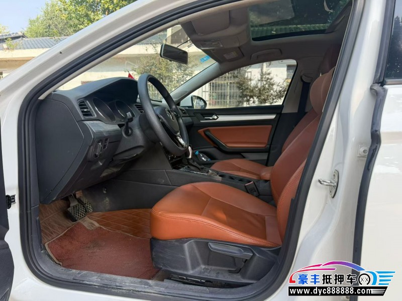 18年大众凌渡轿车抵押车出售