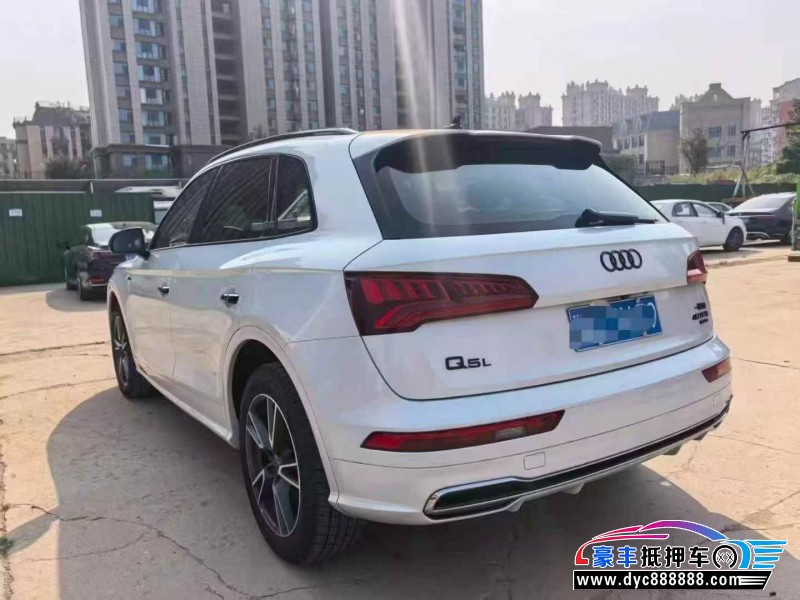20年奥迪Q5轿车抵押车出售