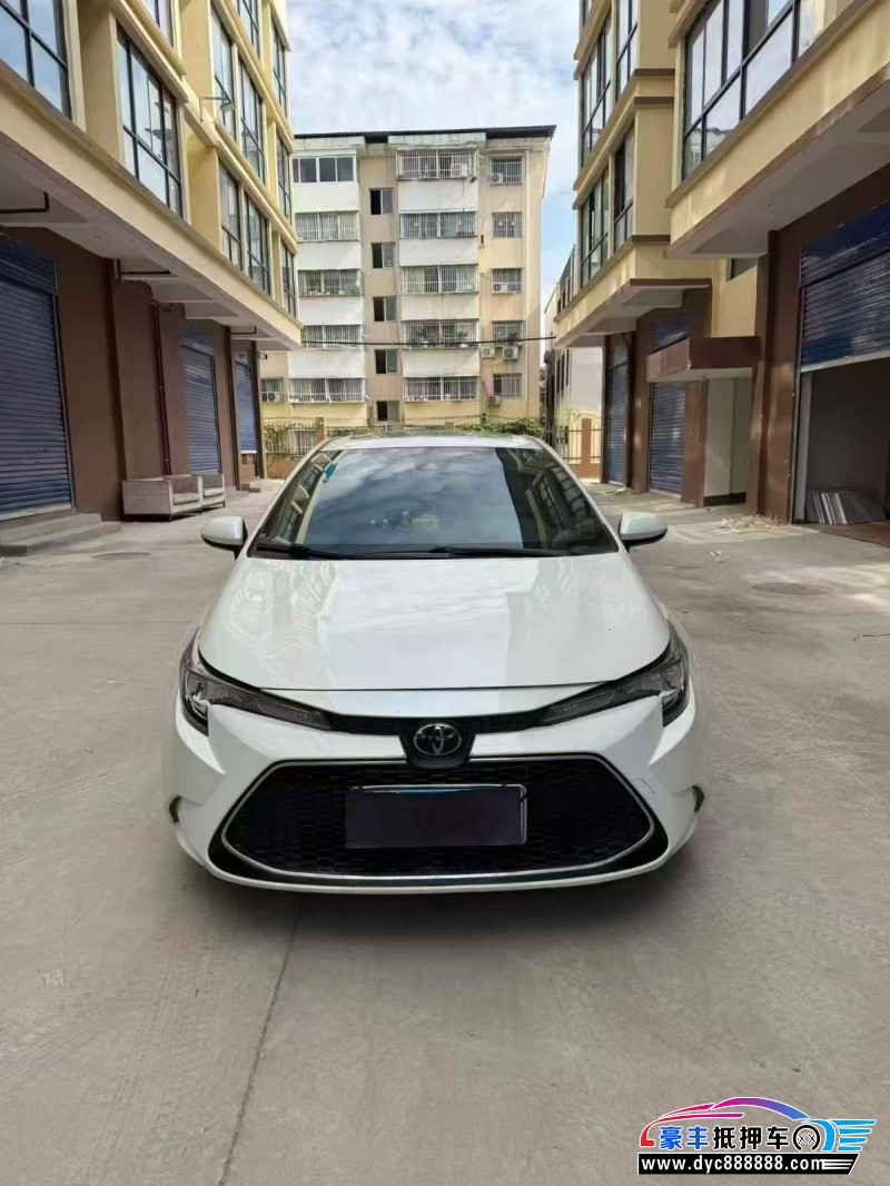 抵押车出售20年丰田雷凌轿车