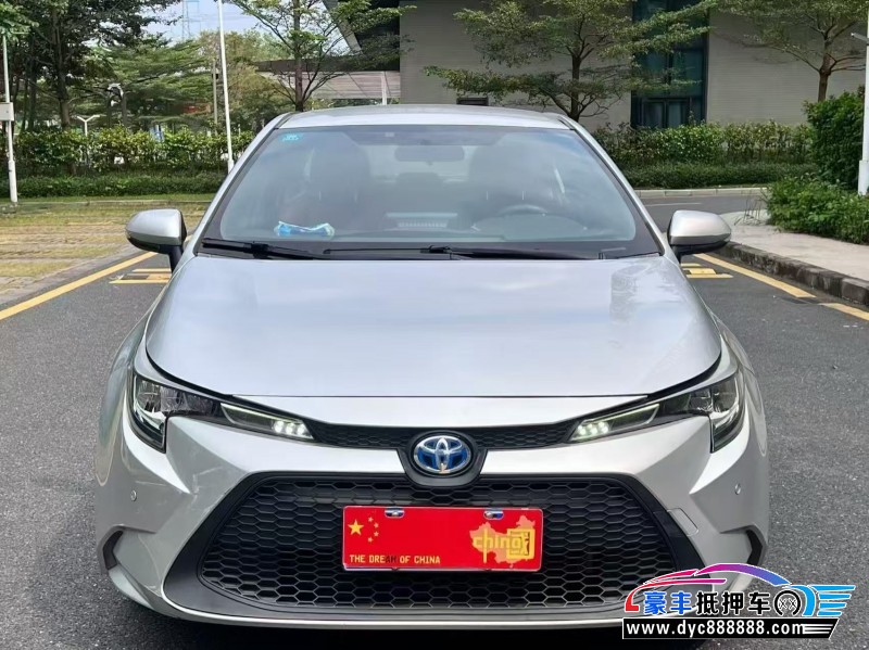 抵押车出售20年丰田雷凌轿车