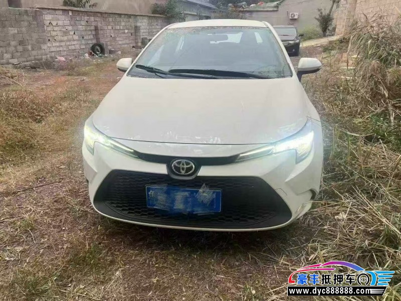 抵押车出售21年丰田雷凌轿车